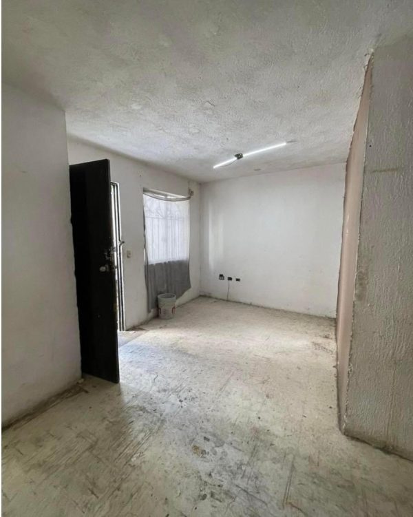 Encuentra casa en Calle Paraíso, Hacienda Santa Fe, Tlajomulco