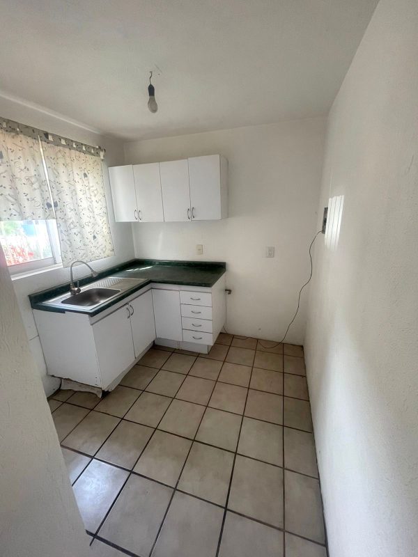 Encuenta tu nueva casa en Hacienda la Paloma #176, Tonalá 🏡✨