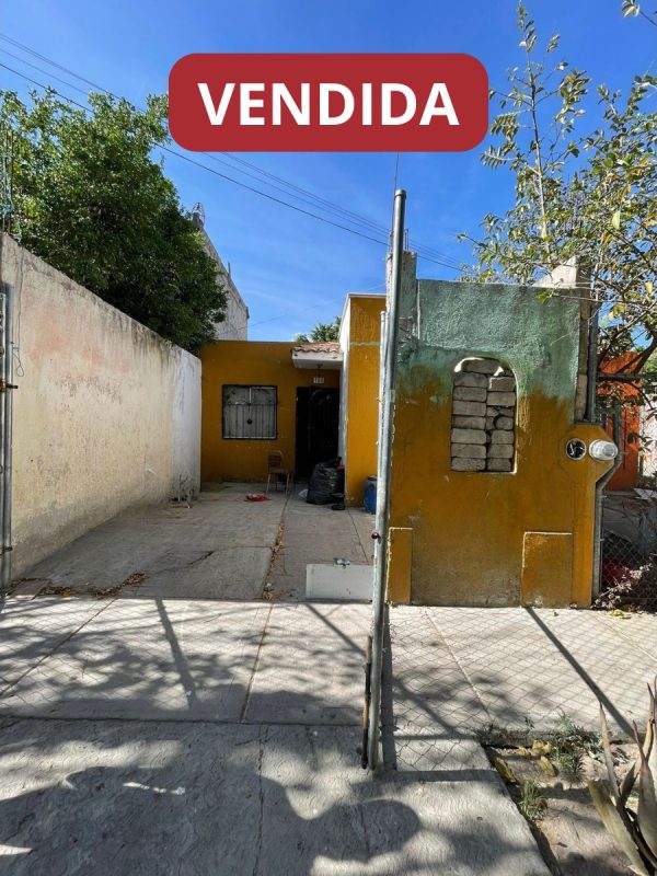 Encuentra casa en Calle Paraíso, Hacienda Santa Fe, Tlajomulco