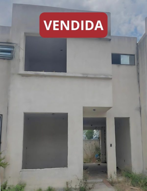 ¡Encuentra vivienda en Calle Campanula #79 Las Lilas, El Salto!🏡🔑