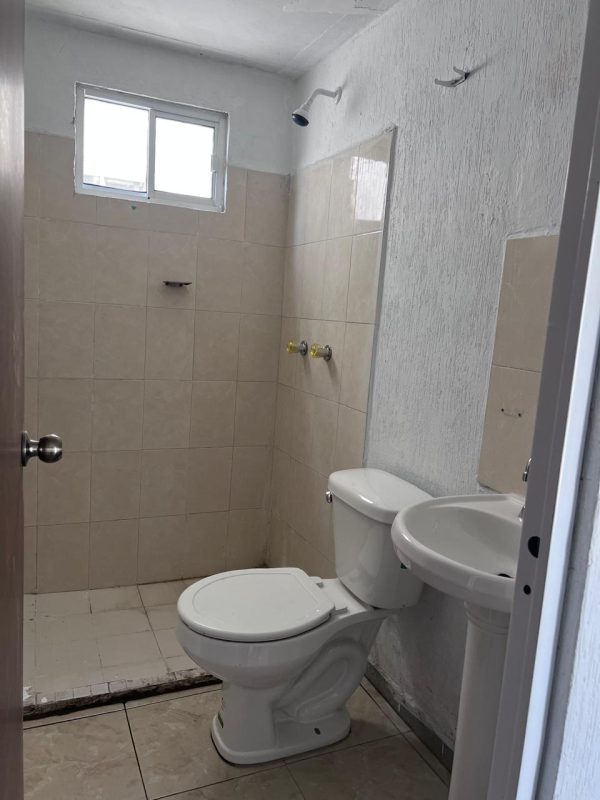 ¡Encuentra vivienda en Circuito Pintores 667 #148, Los Cantaros Tlajomulco!🏡🔑