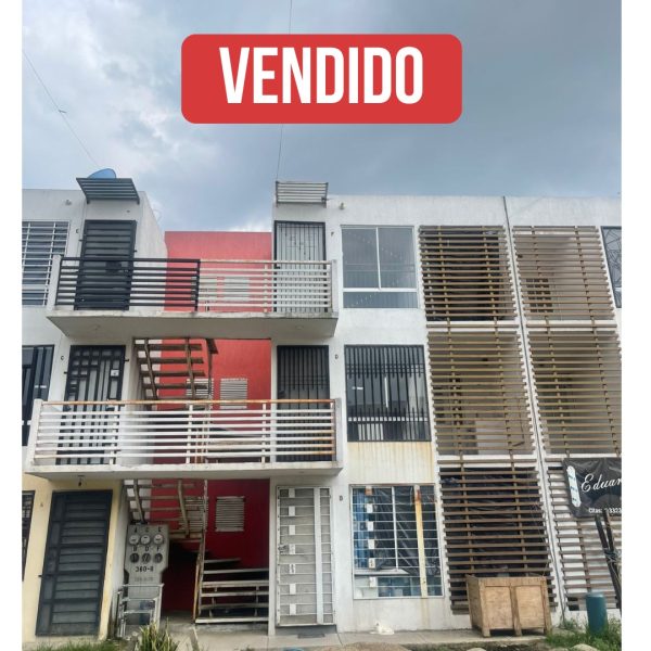 ¡Vivienda en Tlajomulco Calle Quinta Talca #360!