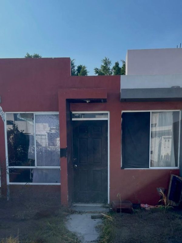 ¡Encuentra vivienda en Cerrada de la noche, Fracc. Rehilete, Celaya, Guanajuato!🏡🔑