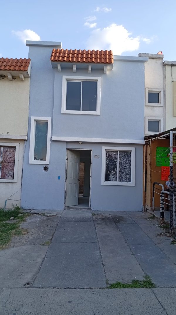 ¡Encuentra vivienda en Fracc. Los Cantaros, Tlajomulco, Jalisco!