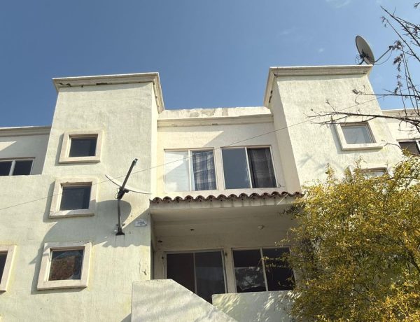 ¡Encuentra Casa Dúplex en Calle Zorro, Fracc Rehilete, Villagran, Guanajuato!🏡🔑